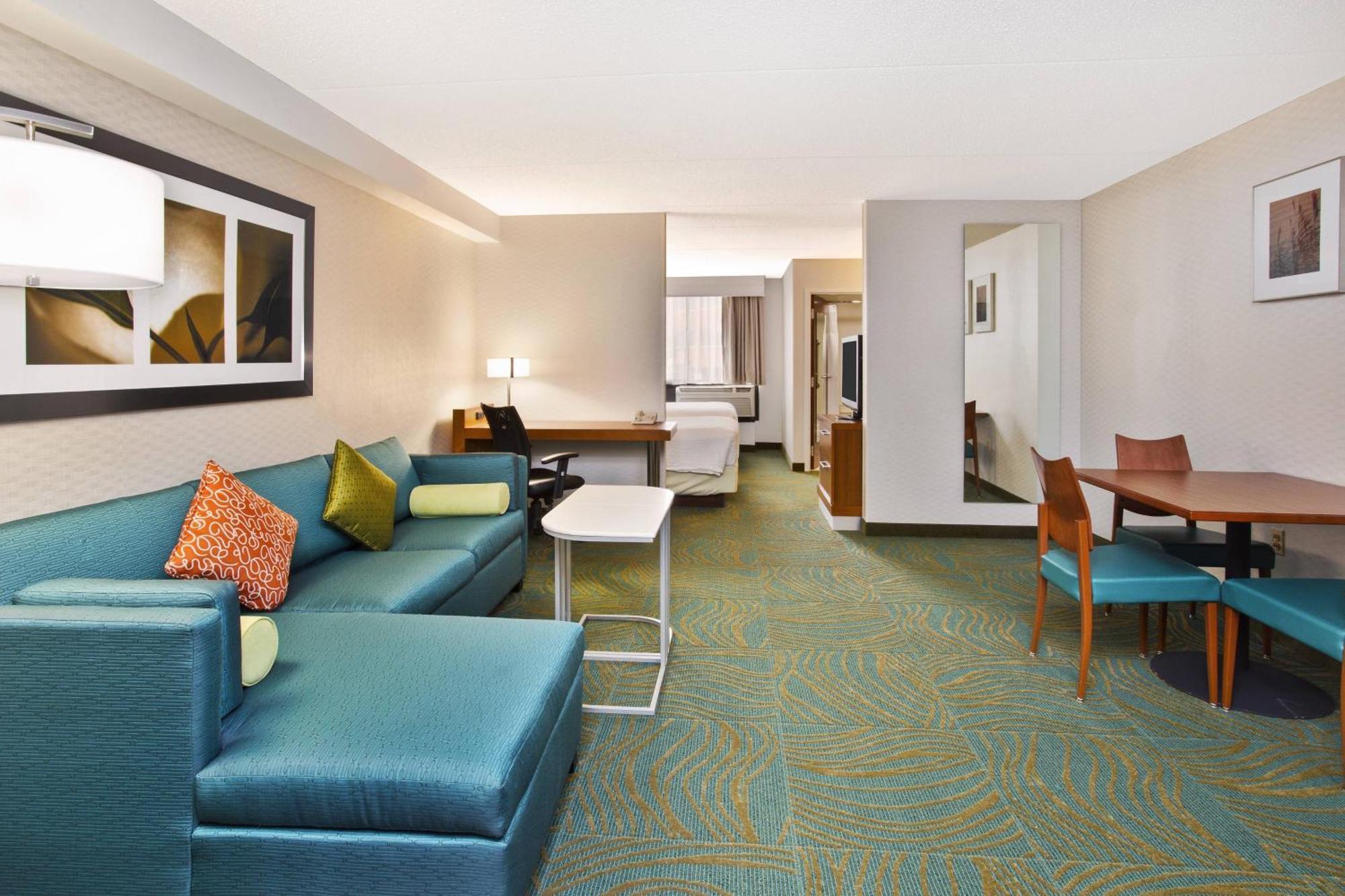 Springhill By Marriott Chicago Oakbrook Area
