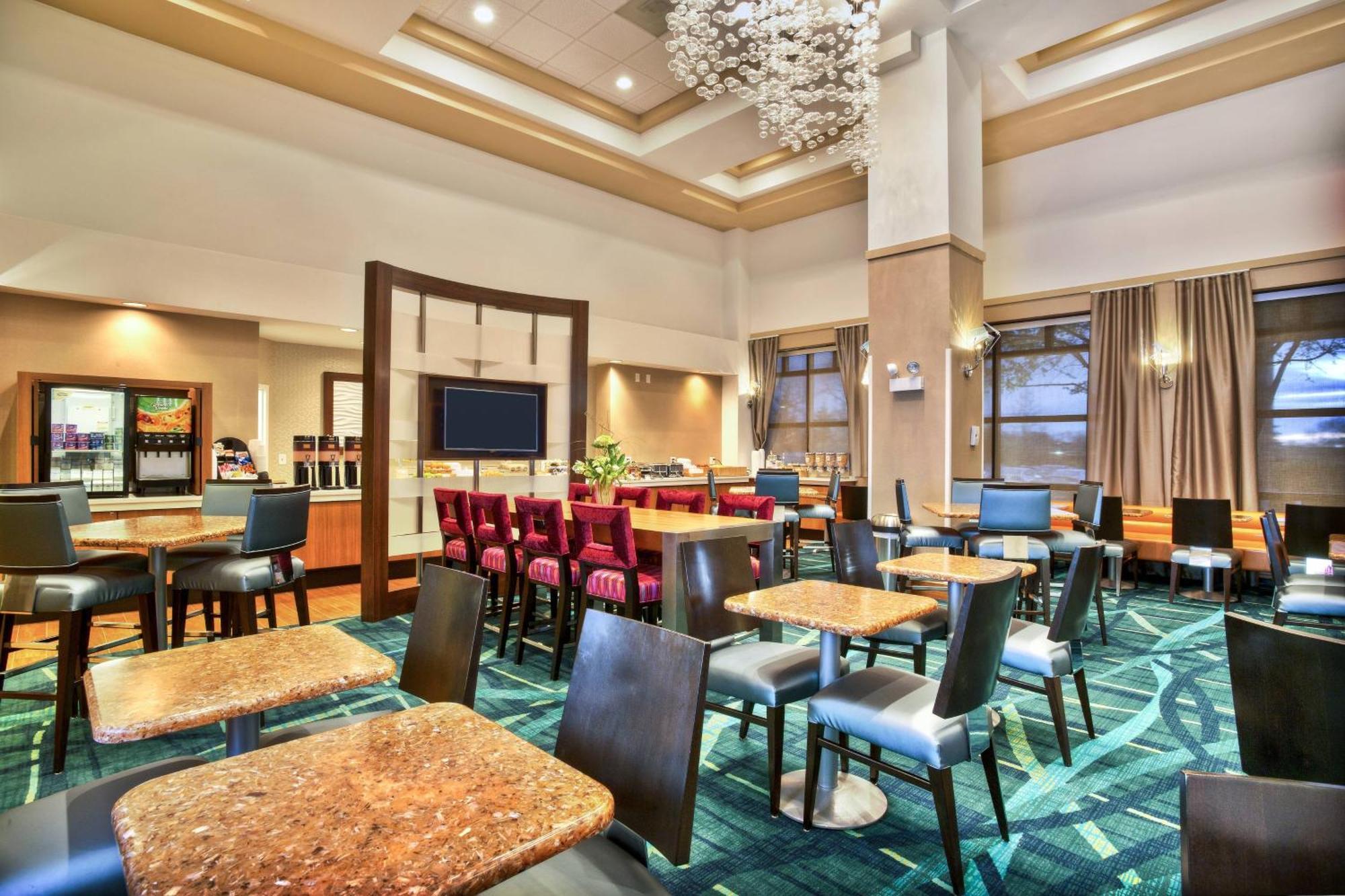 Springhill By Marriott Chicago Oakbrook Area